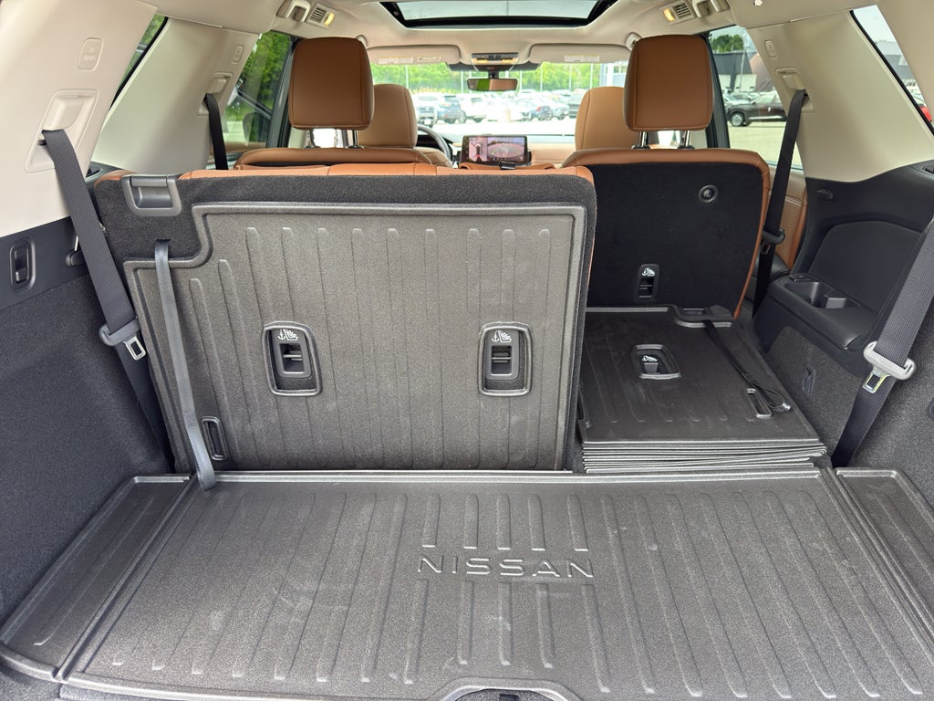 2026 Nissan Pathfinder Platinum 4WD