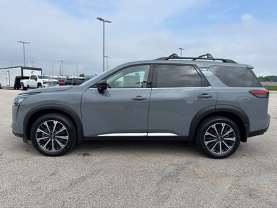 2026 Nissan Pathfinder Platinum 4WD