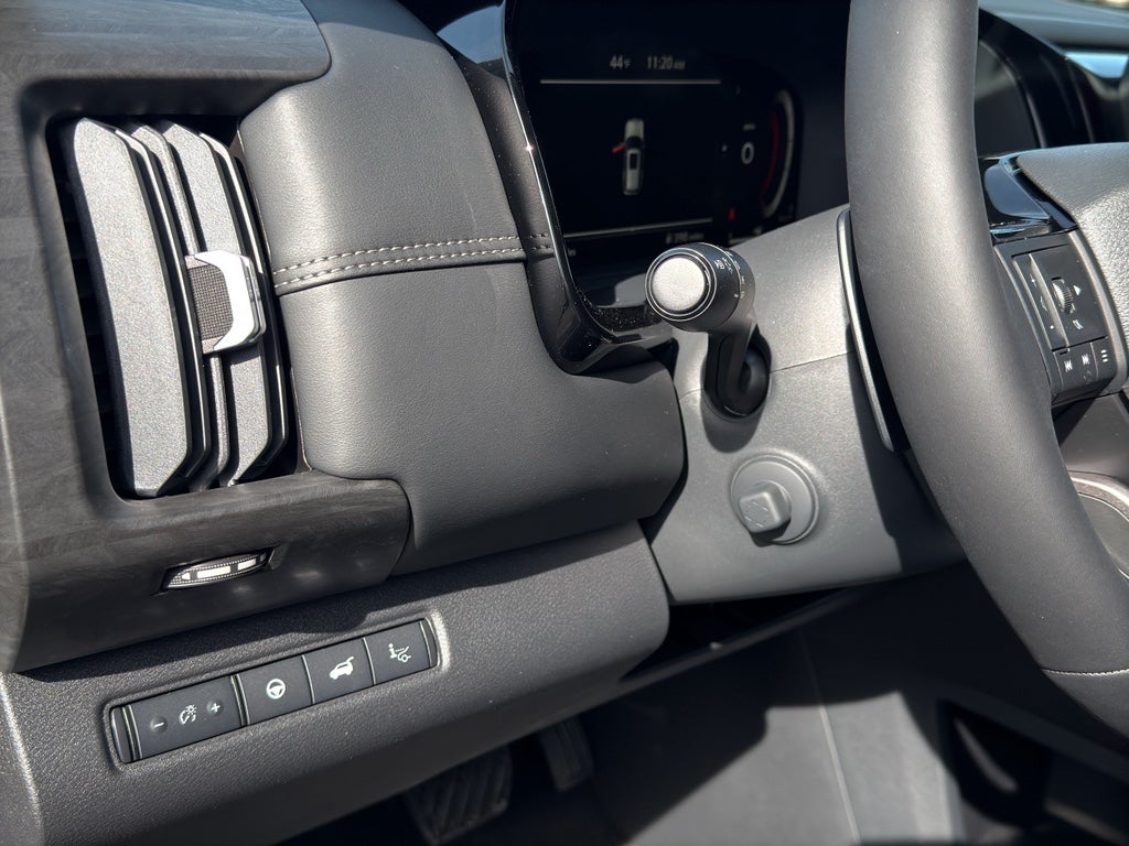 2026 Nissan Pathfinder Platinum 4WD