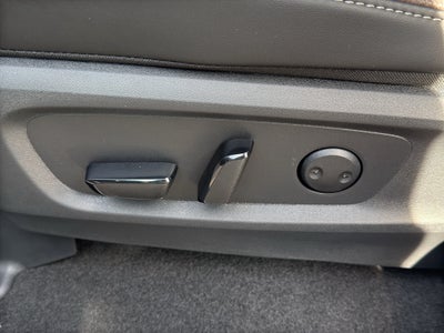 2026 Nissan Pathfinder Platinum 4WD