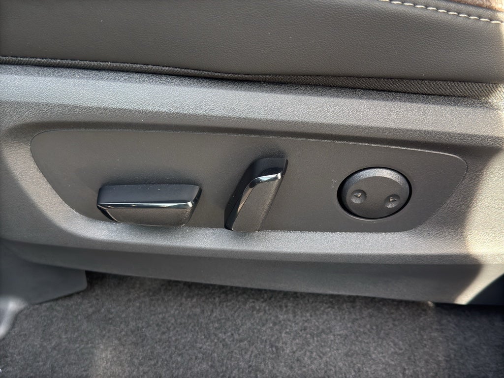 2026 Nissan Pathfinder Platinum 4WD