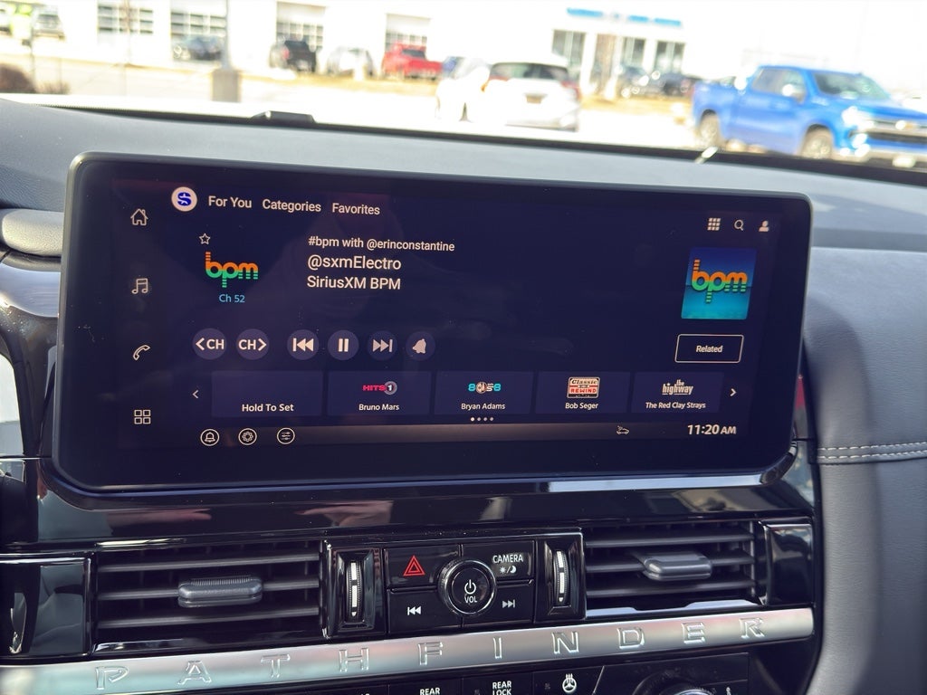 2026 Nissan Pathfinder Platinum 4WD