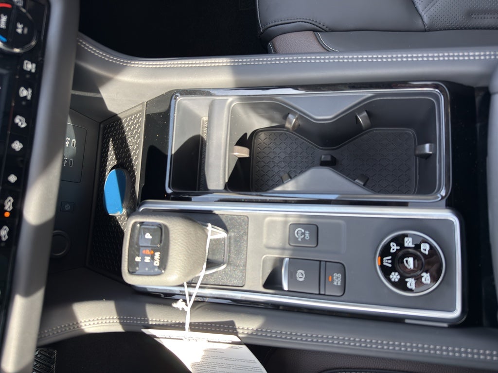 2026 Nissan Pathfinder Platinum 4WD