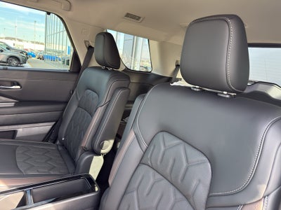 2026 Nissan Pathfinder Platinum 4WD