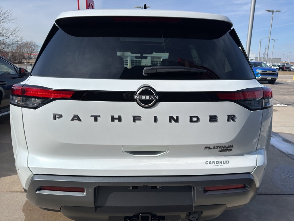 2026 Nissan Pathfinder Platinum 4WD