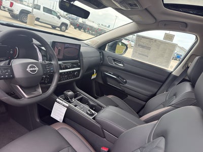 2026 Nissan Pathfinder Platinum 4WD