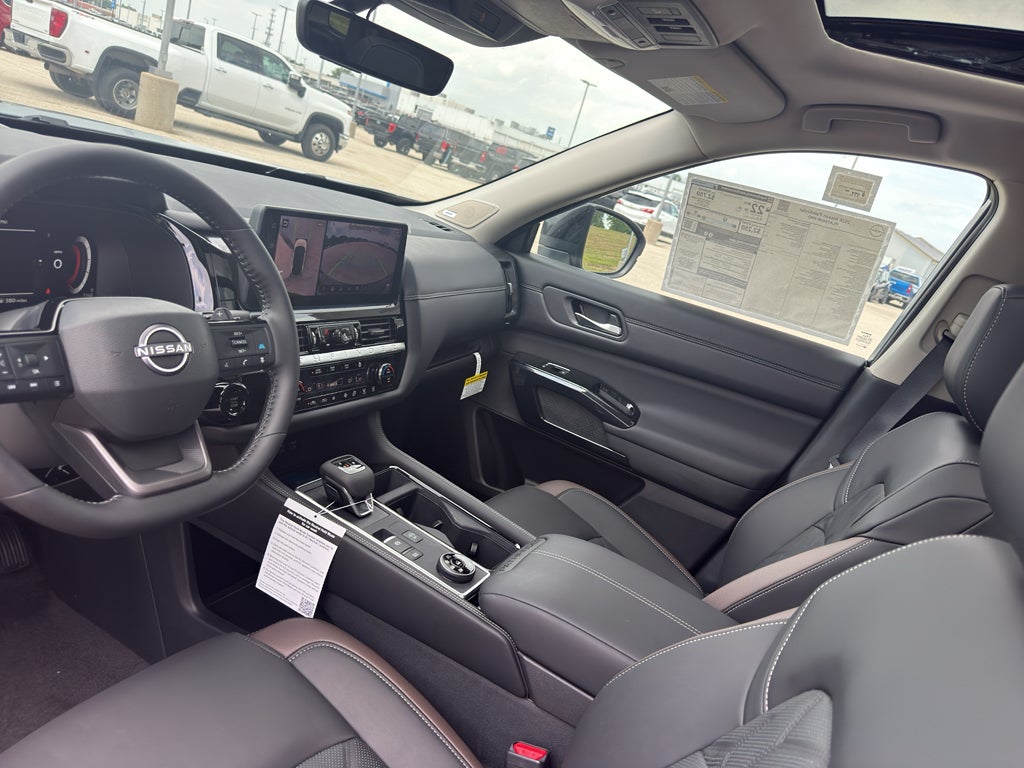 2026 Nissan Pathfinder Platinum 4WD