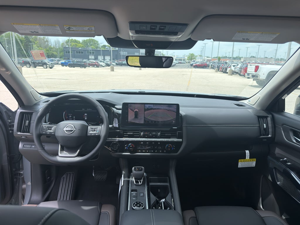 2026 Nissan Pathfinder Platinum 4WD