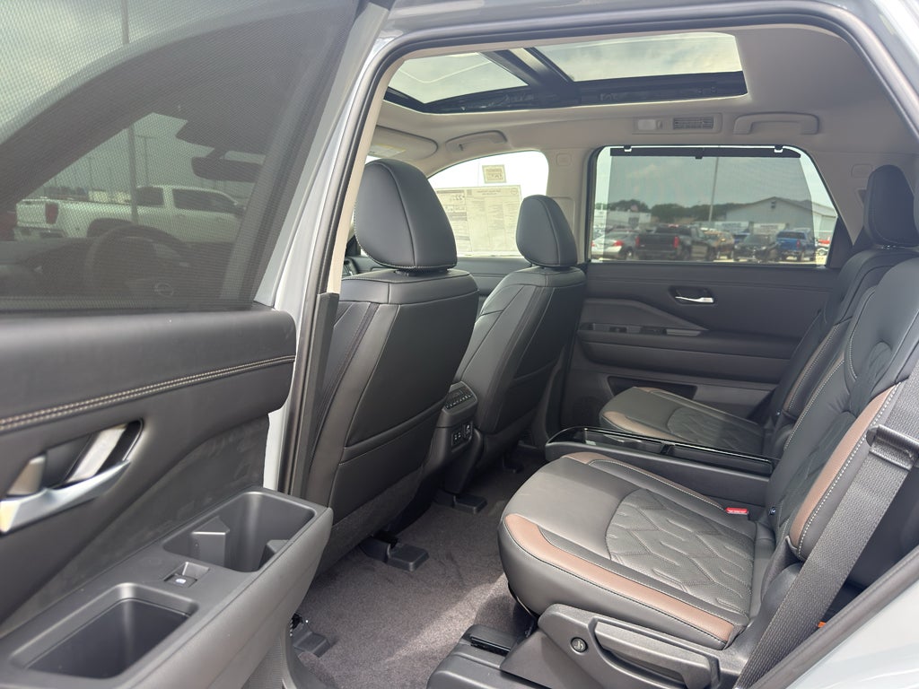 2026 Nissan Pathfinder Platinum 4WD
