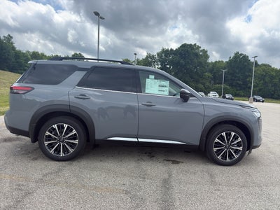 2026 Nissan Pathfinder Platinum 4WD