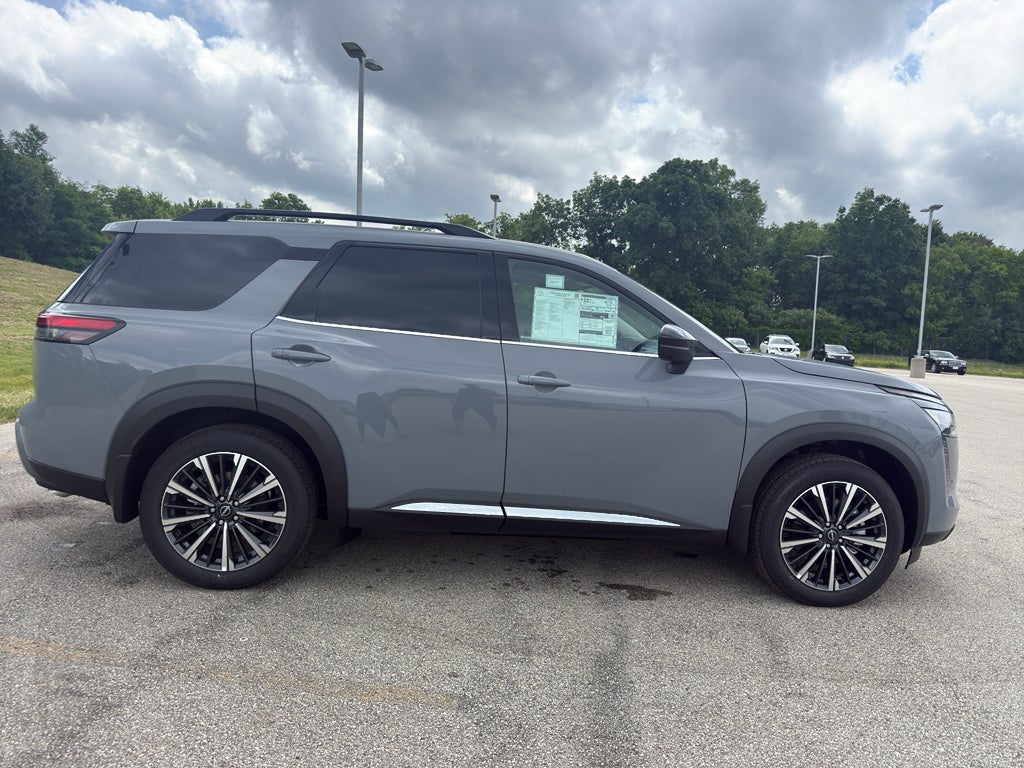 2026 Nissan Pathfinder Platinum 4WD