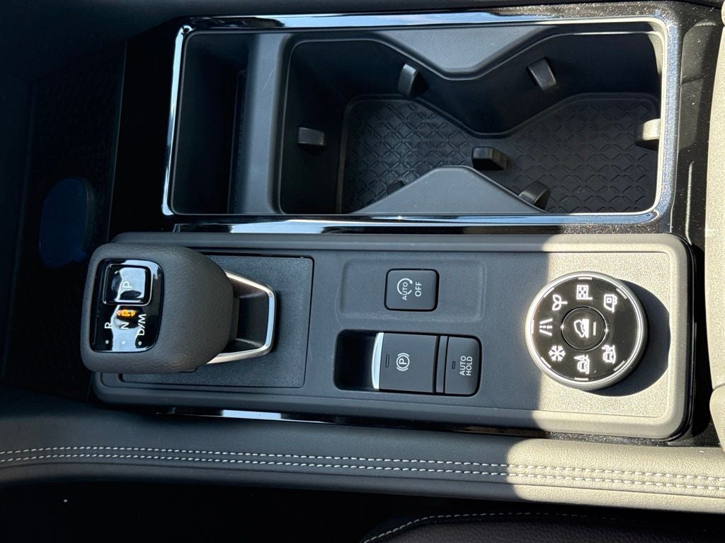 2026 Nissan Pathfinder Platinum 4WD