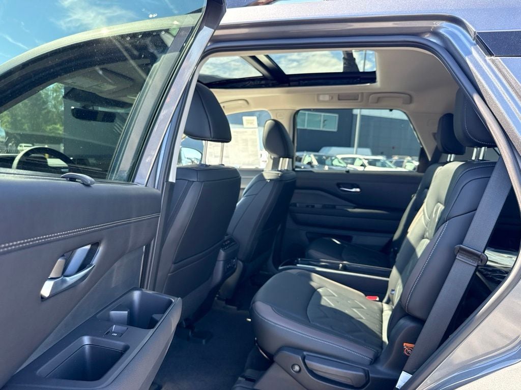 2026 Nissan Pathfinder Platinum 4WD