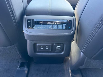 2026 Nissan Pathfinder Platinum 4WD