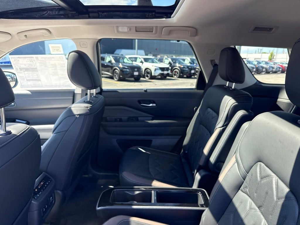2026 Nissan Pathfinder Platinum 4WD