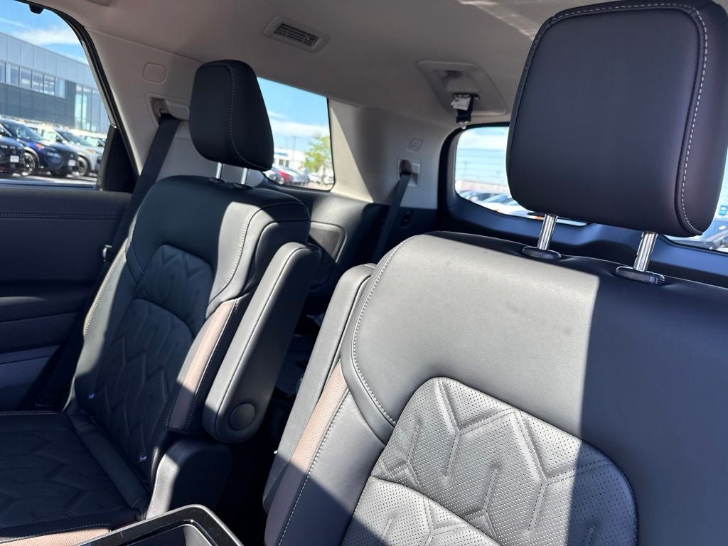 2026 Nissan Pathfinder Platinum 4WD