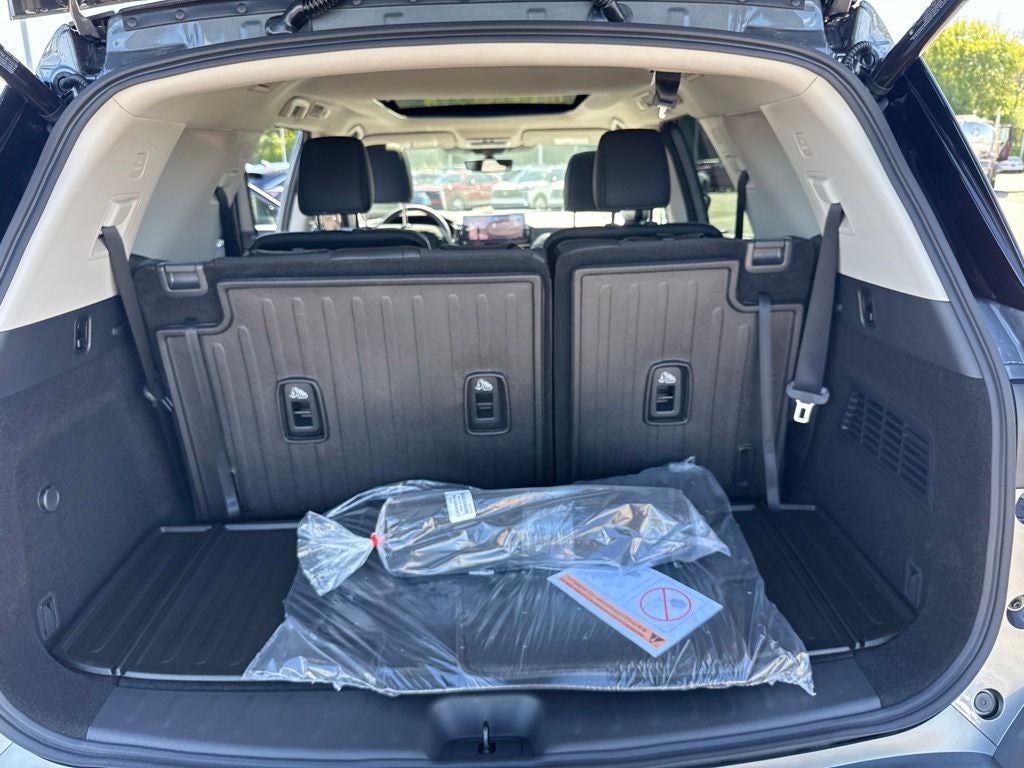 2026 Nissan Pathfinder Platinum 4WD