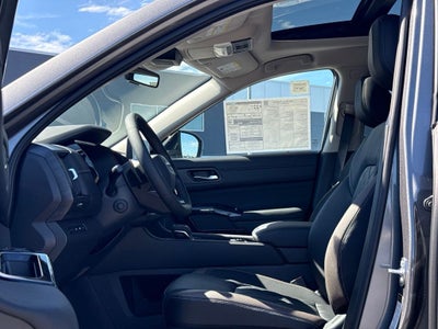 2026 Nissan Pathfinder Platinum 4WD
