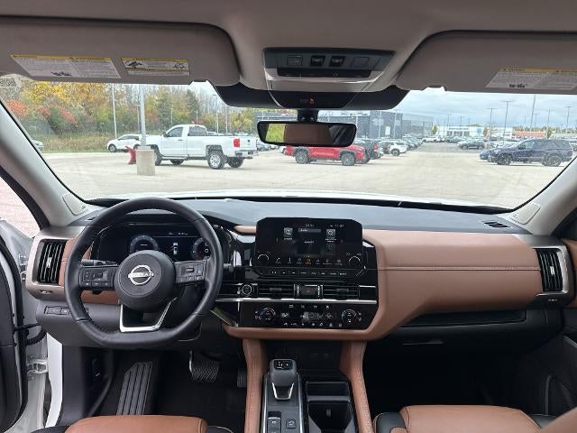 2024 Nissan Pathfinder Platinum 4WD