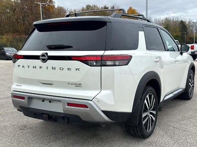2024 Nissan Pathfinder Platinum 4WD
