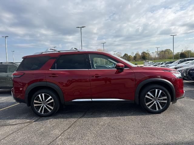 2024 Nissan Pathfinder Platinum 4WD