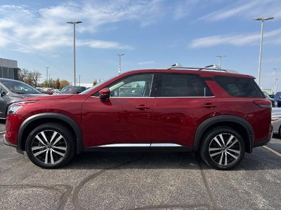 2024 Nissan Pathfinder Platinum 4WD