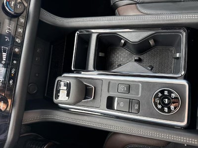 2024 Nissan Pathfinder Platinum 4WD