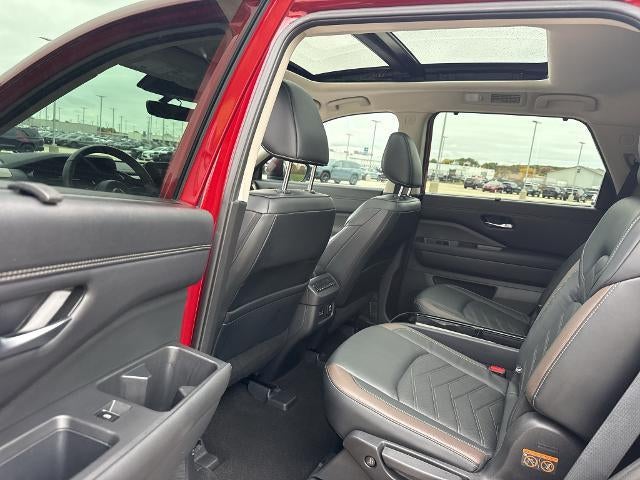2023 Nissan Pathfinder Platinum 4WD