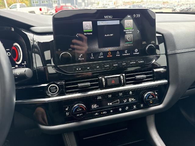 2023 Nissan Pathfinder Platinum 4WD