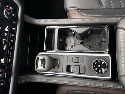 2023 Nissan Pathfinder Platinum 4WD