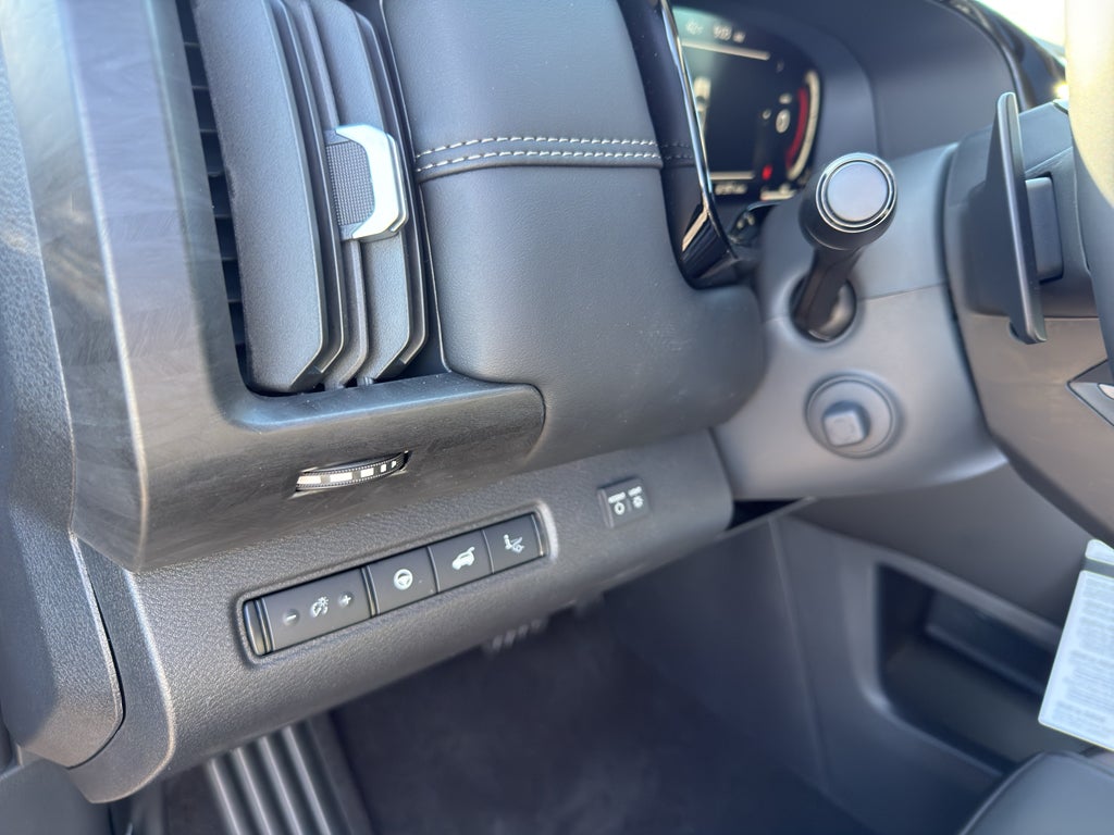2026 Nissan Pathfinder Platinum 4WD