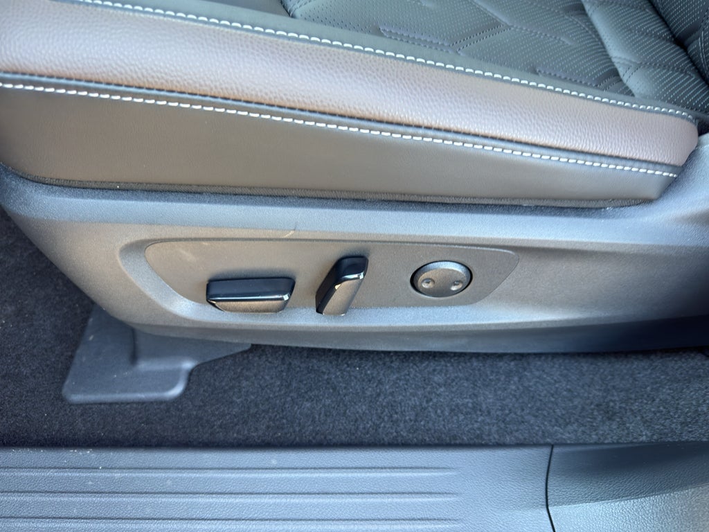 2026 Nissan Pathfinder Platinum 4WD
