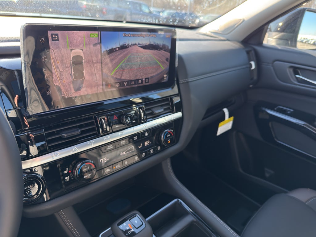 2026 Nissan Pathfinder Platinum 4WD