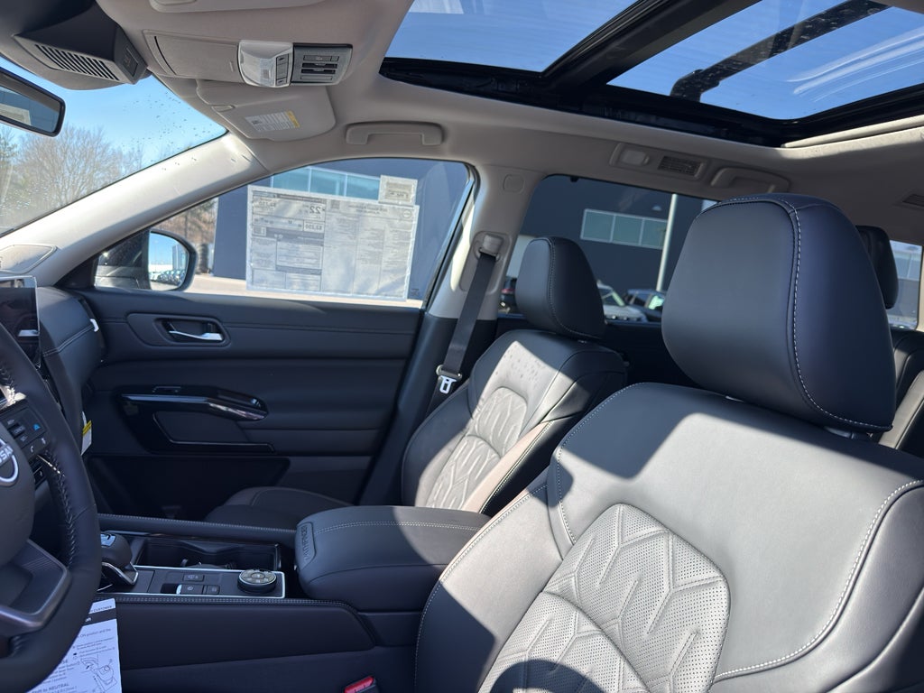 2026 Nissan Pathfinder Platinum 4WD