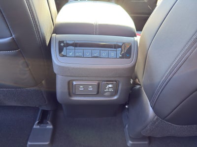 2026 Nissan Pathfinder Platinum 4WD