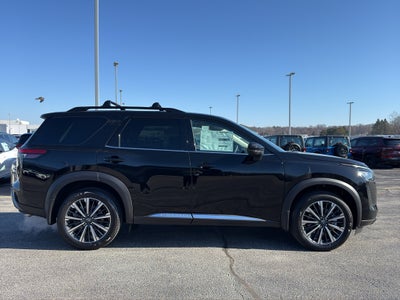 2026 Nissan Pathfinder Platinum 4WD