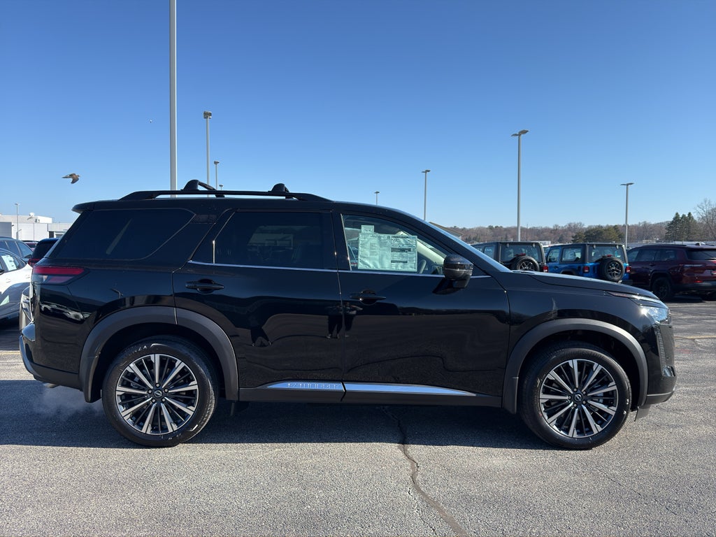 2026 Nissan Pathfinder Platinum 4WD