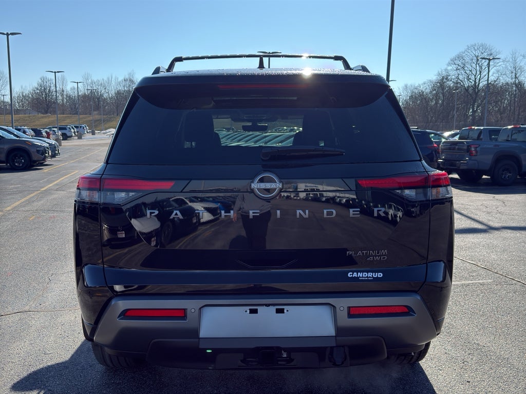 2026 Nissan Pathfinder Platinum 4WD