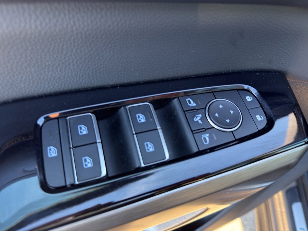 2023 Nissan Pathfinder Platinum 4WD