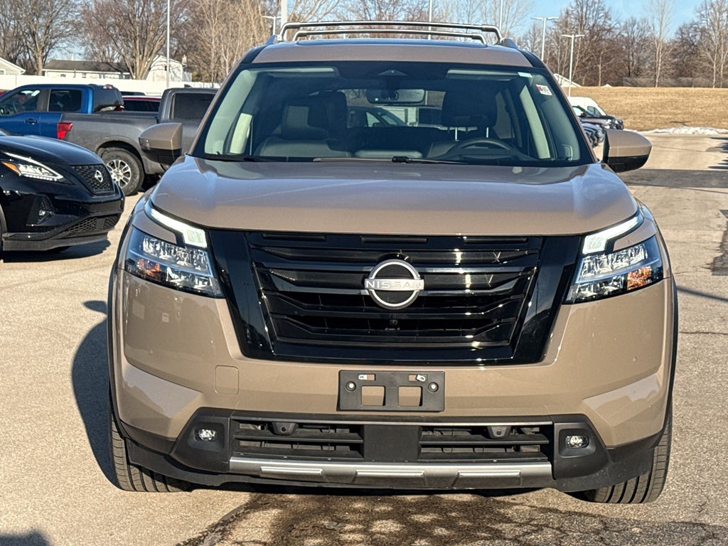 2023 Nissan Pathfinder Platinum 4WD