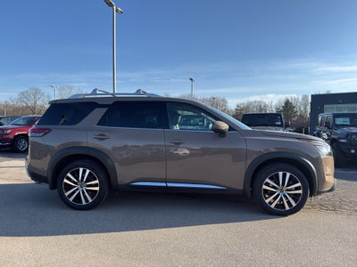 2023 Nissan Pathfinder Platinum 4WD
