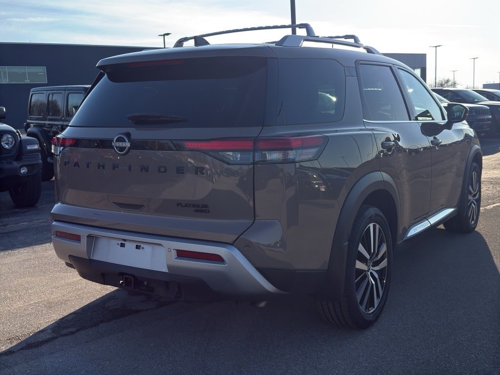 2023 Nissan Pathfinder Platinum 4WD