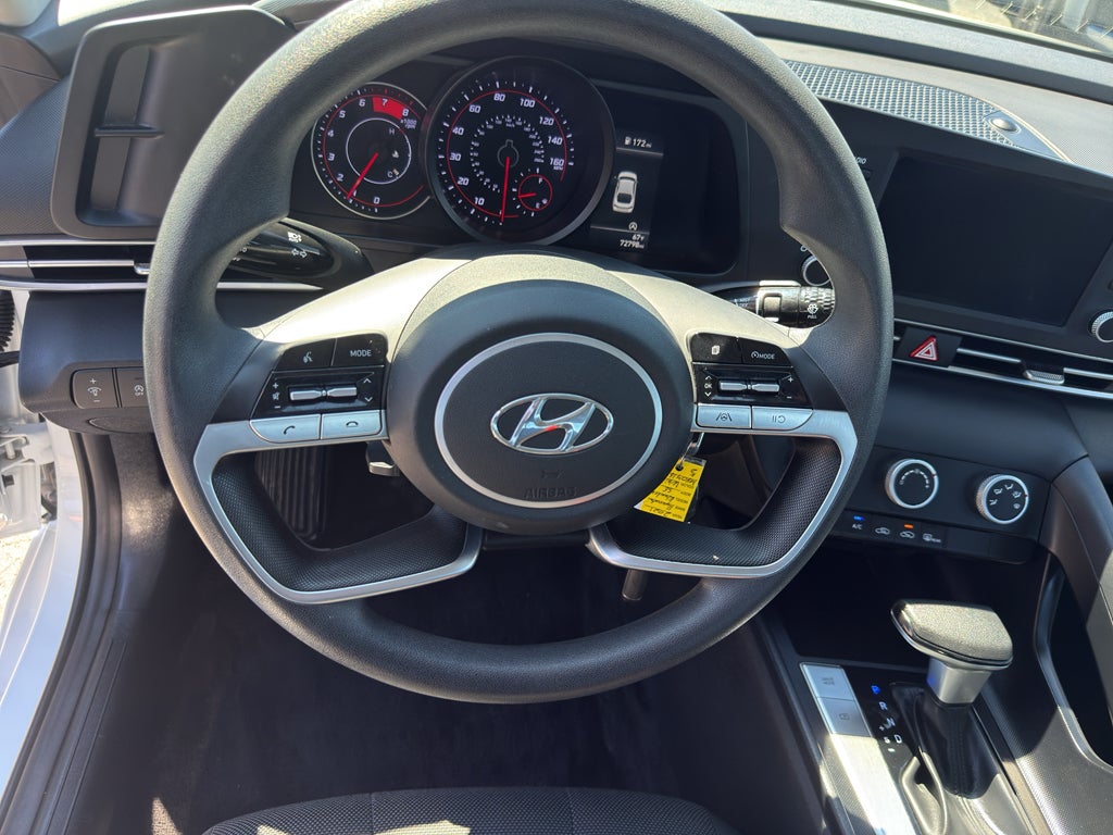 2021 Hyundai ELANTRA SE IVT