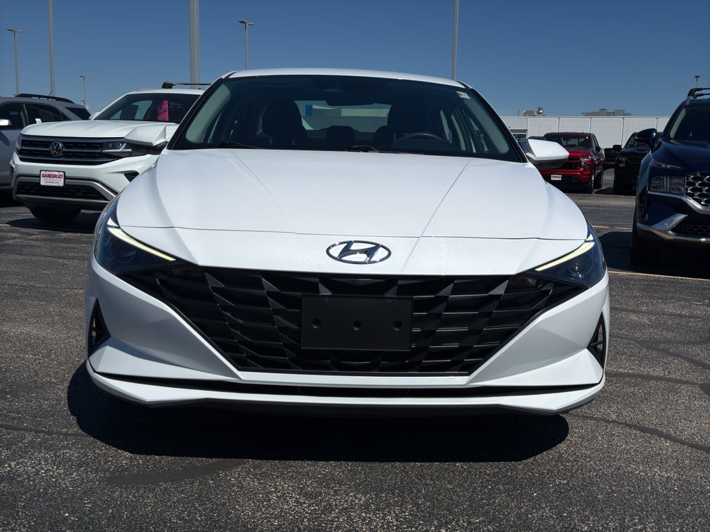 2021 Hyundai ELANTRA SE IVT