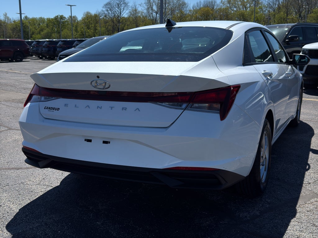 2021 Hyundai ELANTRA SE IVT