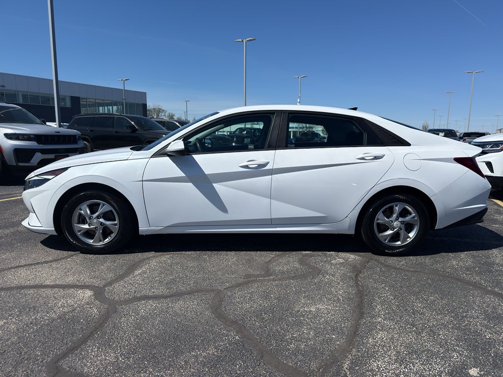 2021 Hyundai ELANTRA SE IVT