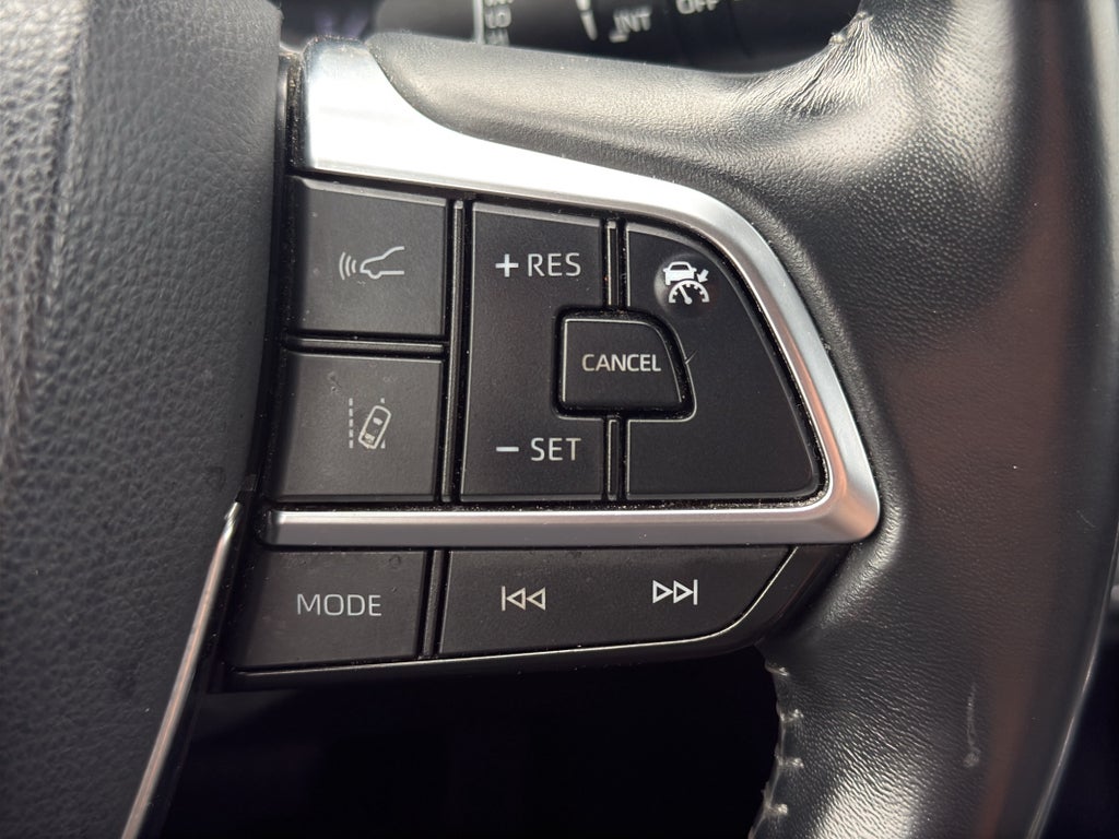 2020 Toyota Highlander LE AWD (Natl)