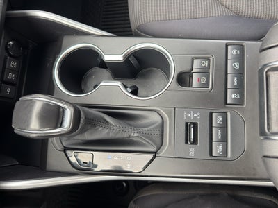 2020 Toyota Highlander LE AWD (Natl)