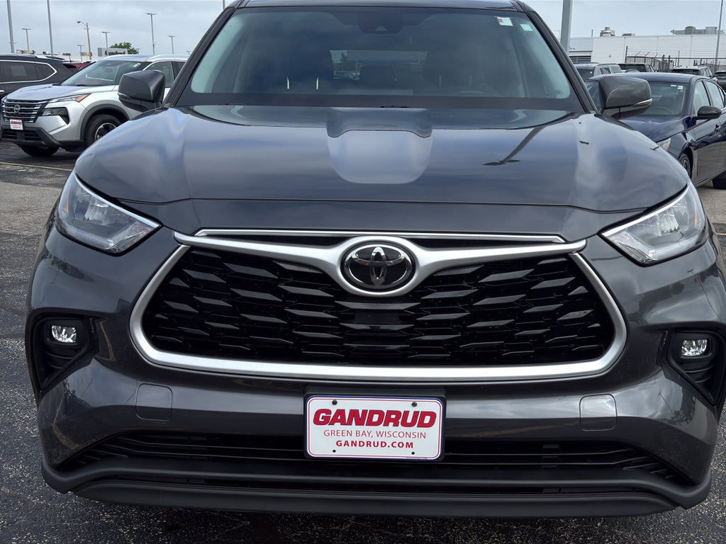 2020 Toyota Highlander LE AWD (Natl)