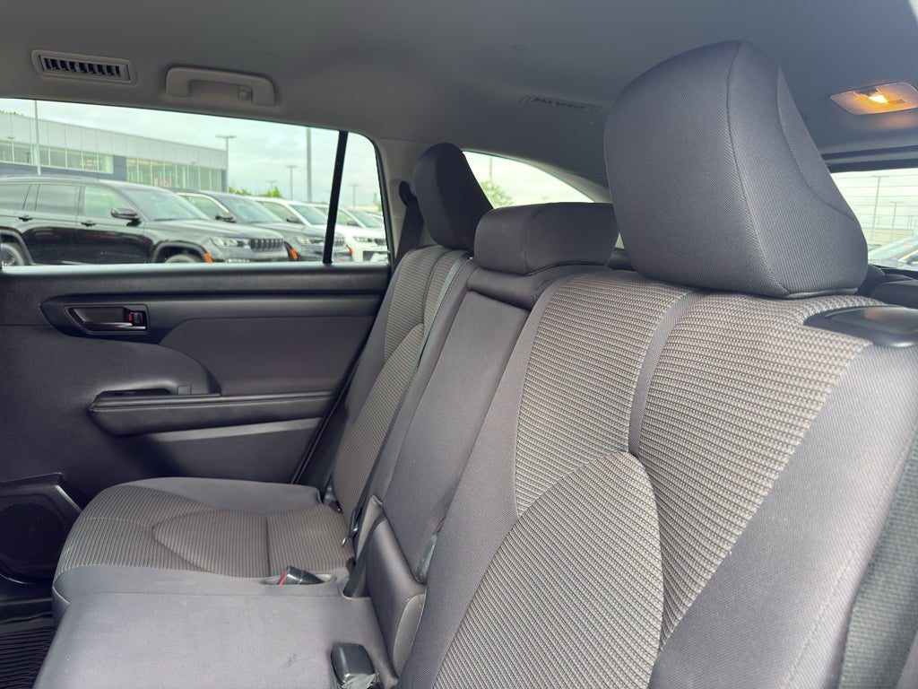 2020 Toyota Highlander LE AWD (Natl)